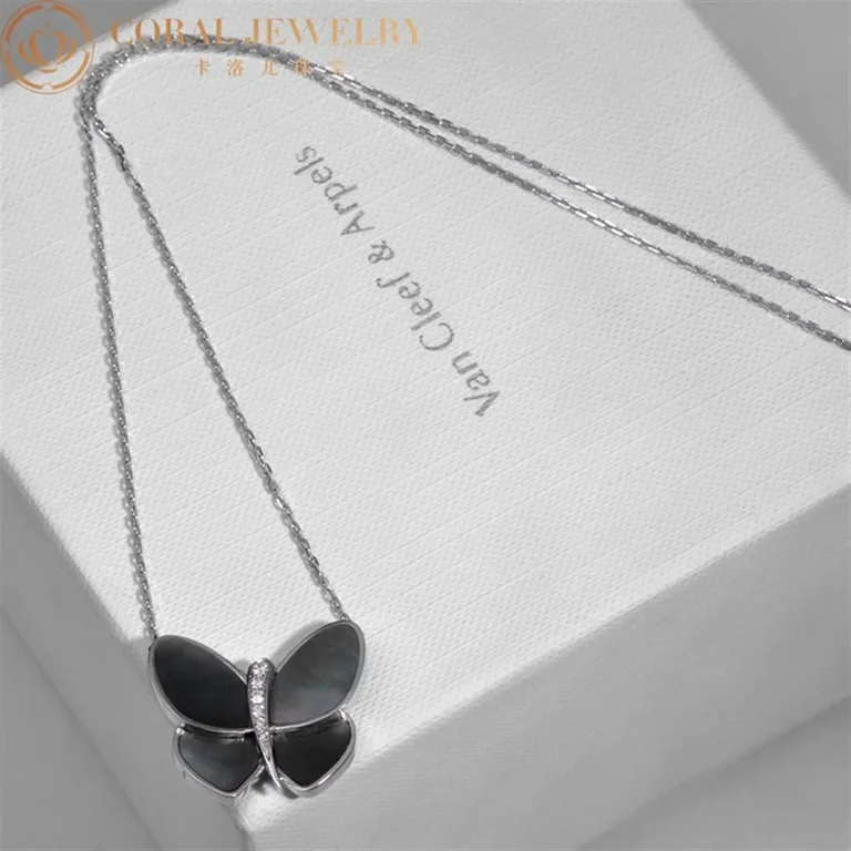 Van Cleef & Arpels VCARA63700 Pendant Butterfly Papillon Diamond and Mother-of-Pearl Necklace 6