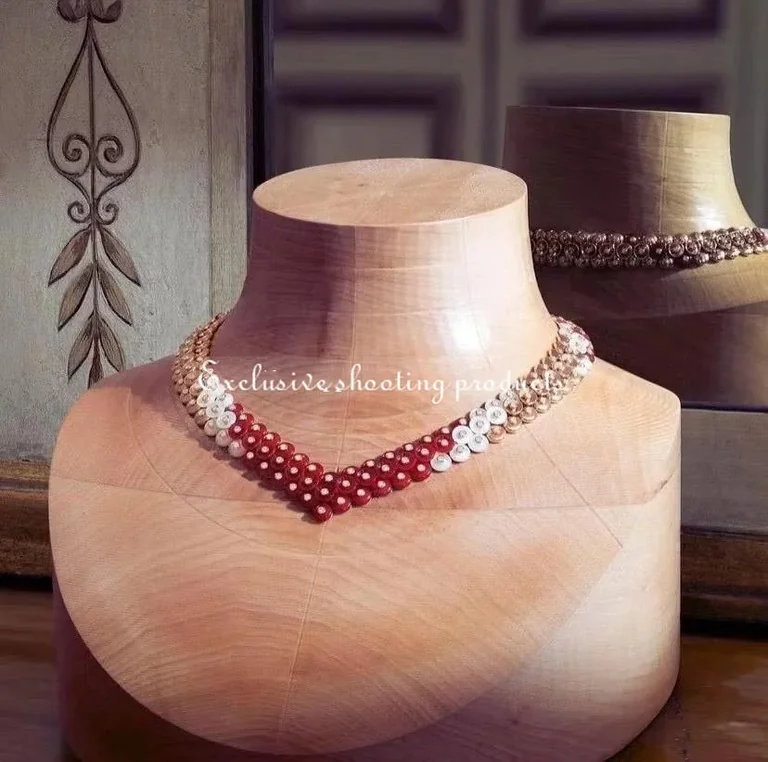 Van Cleef & Arpels VCARO7GI00 Bouton d?or necklace Rose gold Carnelian Diamond Mother-of-pearl necklace 7