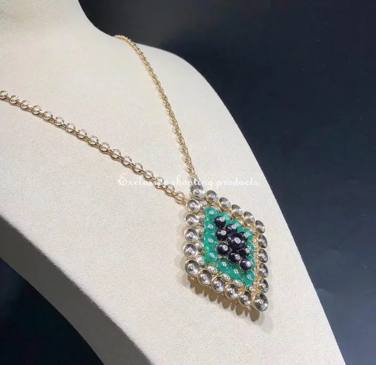 Van Cleef & Arpels VCARO9MU00 Bouton d?or pendant and detachable clip Yellow gold Chrysoprase Diamond Onyx 6