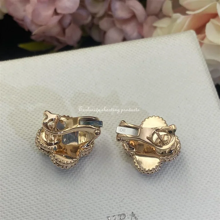 Van Cleef & Arpels VCARP2B100 Vintage Alhambra Limited Edition Earrings yellow gold onyx 2