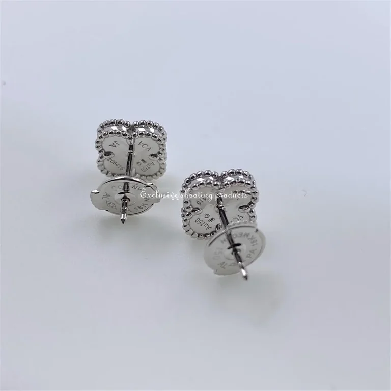 Van Cleef & Arpels VCARG12000 Sweet Alhambra earstuds White gold Mother-of-pearl Earrings 2