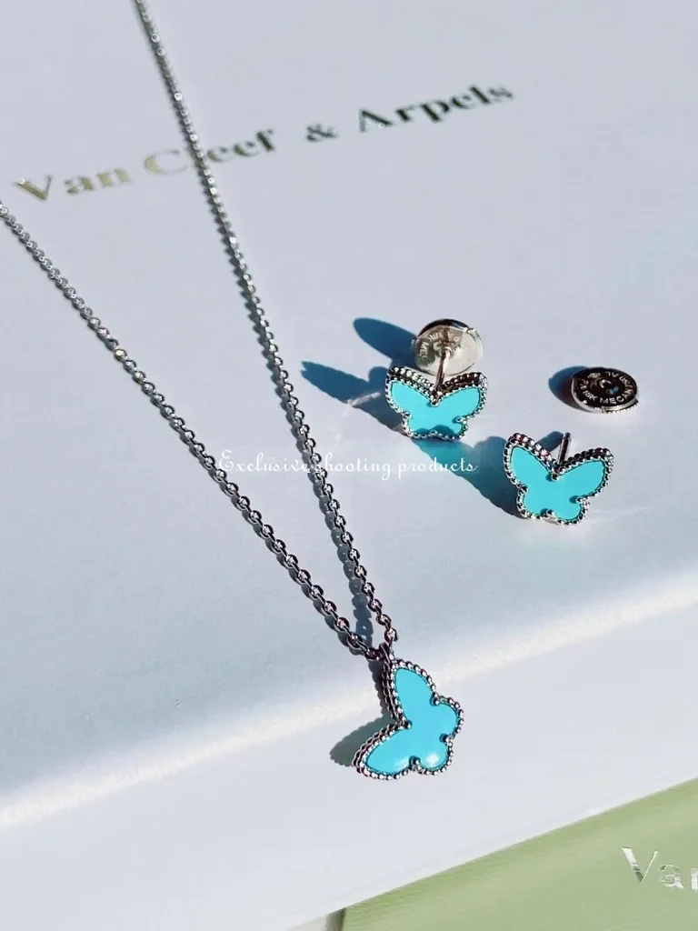 Van Cleef & Arpels VCARN5JN00 Sweet Alhambra butterfly earstuds White gold Turquoise Earrings 7