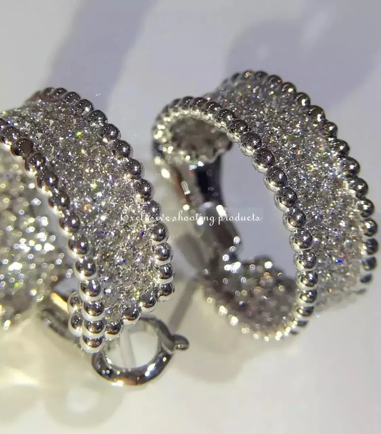 Van Cleef & Arpels VCARO2IY00 Perlée Diamonds hoop earrings 3 rows White gold Diamond earrings 7