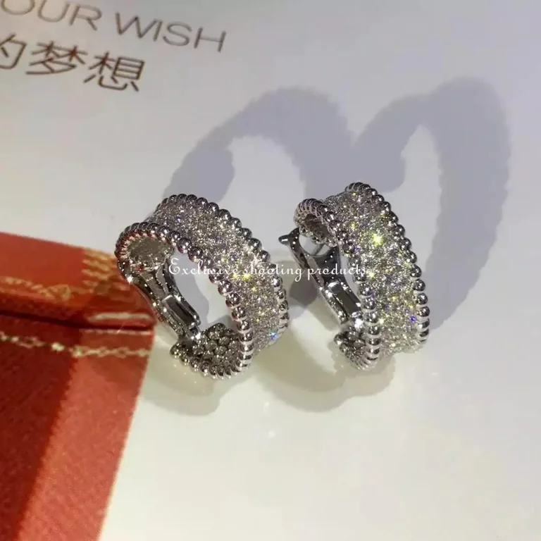 Van Cleef & Arpels VCARO2IY00 Perlée Diamonds hoop earrings 3 rows White gold Diamond earrings 5