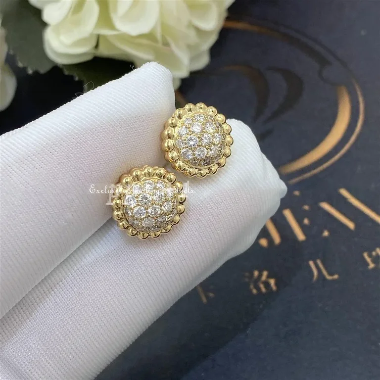 Van Cleef & Arpels VCARO9PG00 Perlée diamonds earrings Yellow gold Diamond earrings 3
