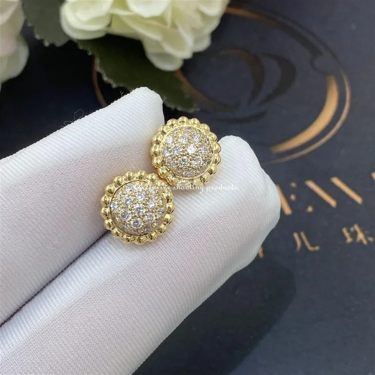 Van Cleef & Arpels VCARO9PG00 Perlée diamonds earrings Yellow gold Diamond earrings 2