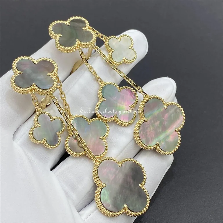 Van Cleef & Arpels Magic Alhambra earrings CARD78900-yg 4 motifs Yellow gold Grey Mother-of-pearl 2