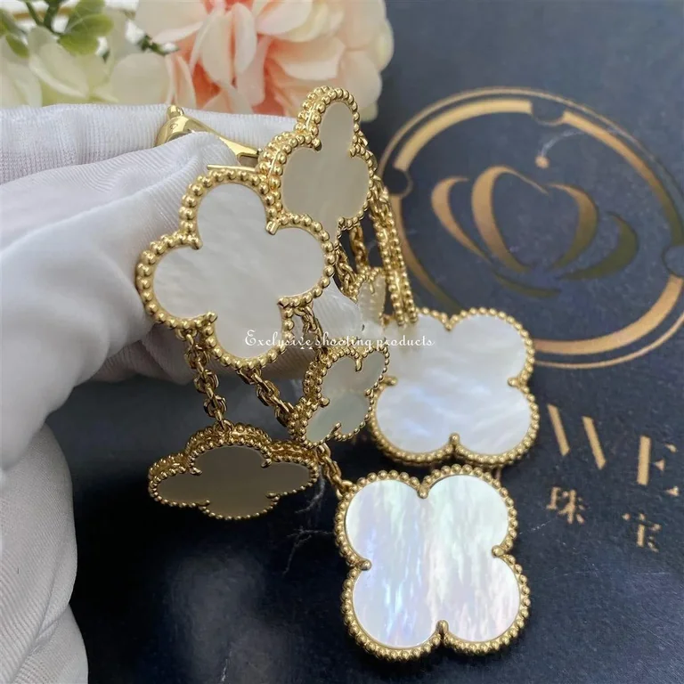 Van Cleef & Arpels VCARD78900 Magic Alhambra Earrings 4 Motifs Yellow Gold Mother-of-pearl Earrings 5