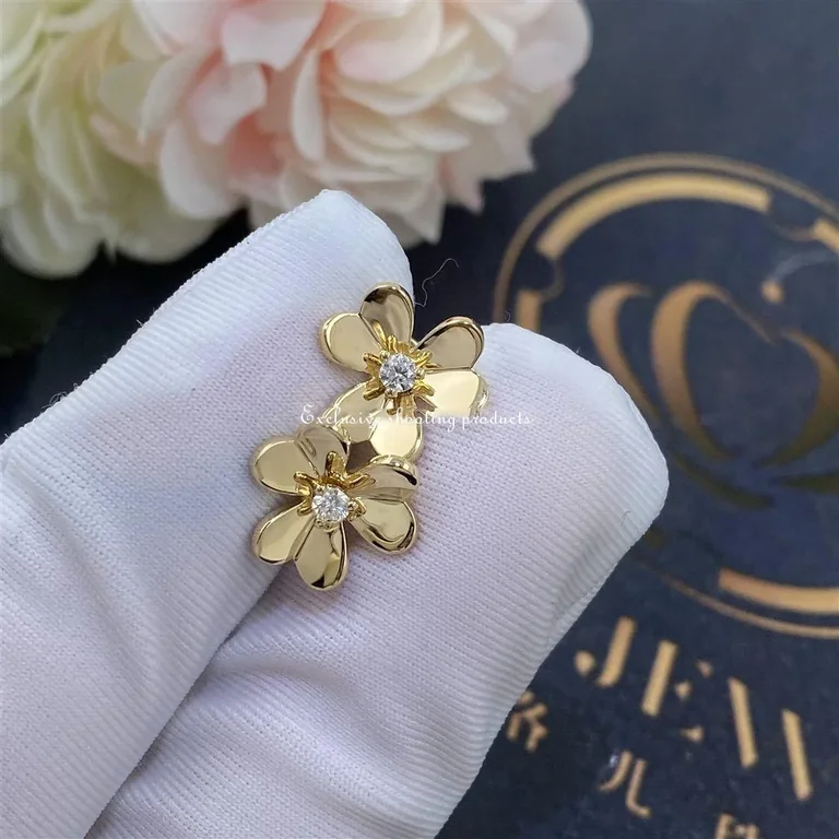 Van Cleef & Arpels VCARP0J300 Frivole earrings mini model Yellow gold Diamond earrings 4