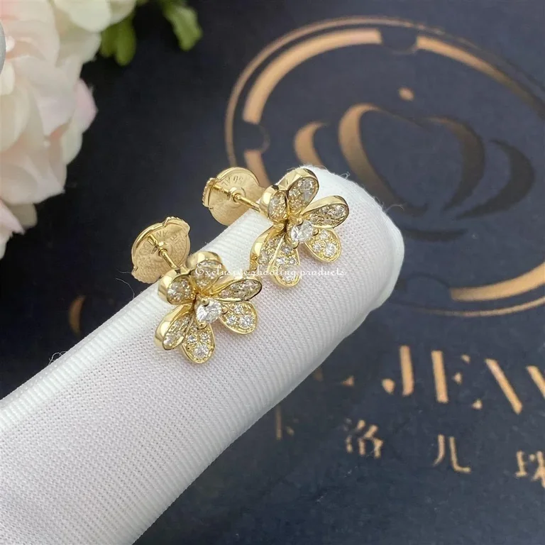 Van Cleef & Arpels VCARP24200 Frivole earrings mini model Yellow gold Diamond earrings 3