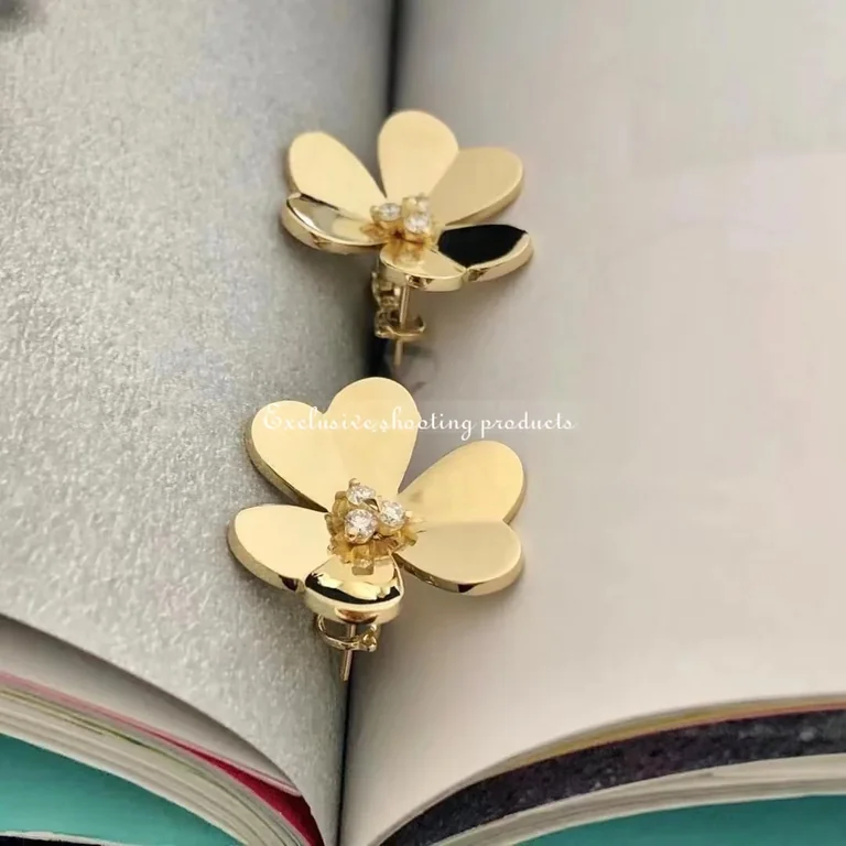 Van Cleef & Arpels VCARB65900 Frivole earrings large model Yellow gold Diamond earrings 3