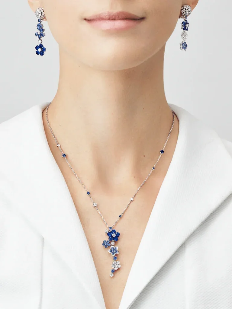 Van Cleef & Arpels VCARP05G00 Folie des Prés earrings White gold Diamond Sapphire 4