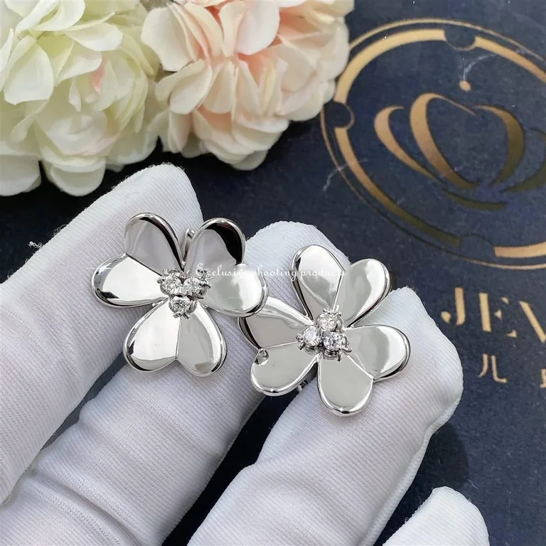 Van Cleef & Arpels VCARB65900 Frivole earrings large model White gold Diamond earrings 1