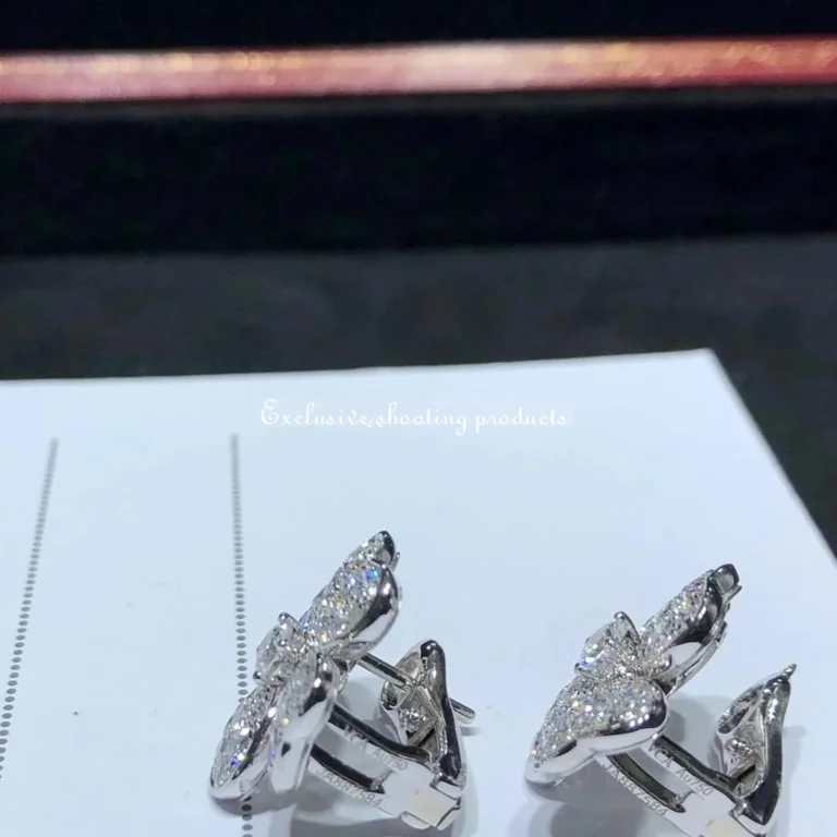 Van Cleef & Arpels VCARO68J00 Cosmos medium model White gold Diamond earrings 2