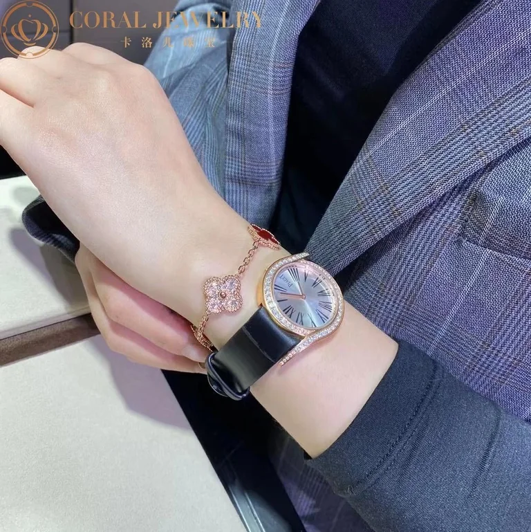 Van Cleef & Arpels Vintage Alhambra Bracelet Limited Edition Diamond Carnelian Gold Bracelet 3