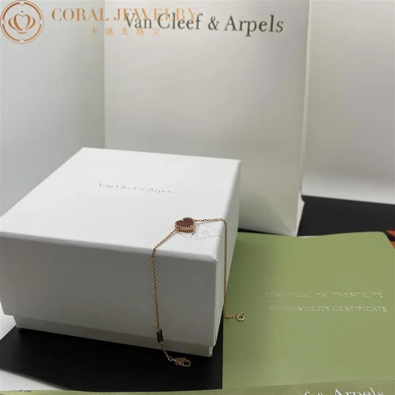 Van Cleef & Arpels VCARN59L00 Sweet Alhambra heart bracelet Rose gold Carnelian bracelet 8