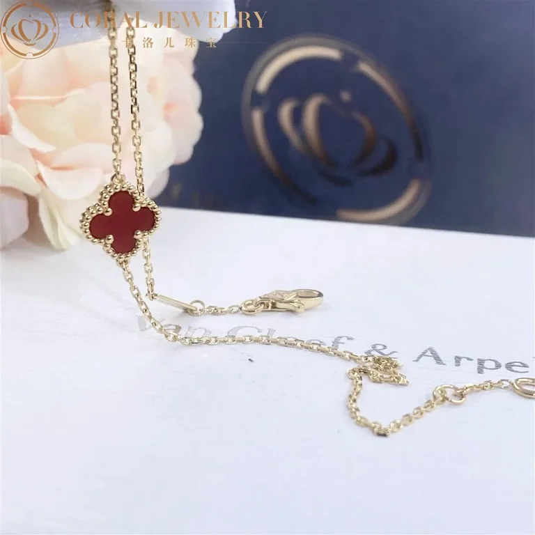 Van Cleef & Arpels VCARN59K00 Sweet Alhambra bracelet Yellow gold Carnelian Customized Edition bracelet 5