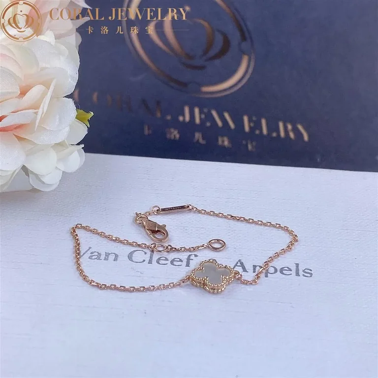 Van Cleef & Arpels VCARF68800 Sweet Alhambra bracelet Yellow gold Mother-of-pearl bracelet 6
