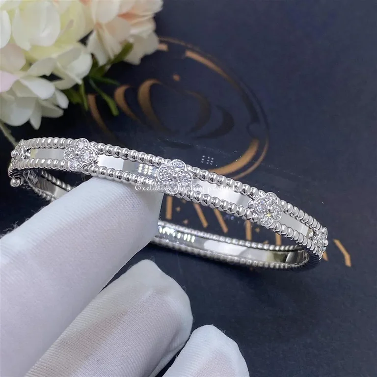 Van Cleef & Arpels VCARP6XB00 Perlée sweet clovers bracelet White gold Diamond bracelet 7