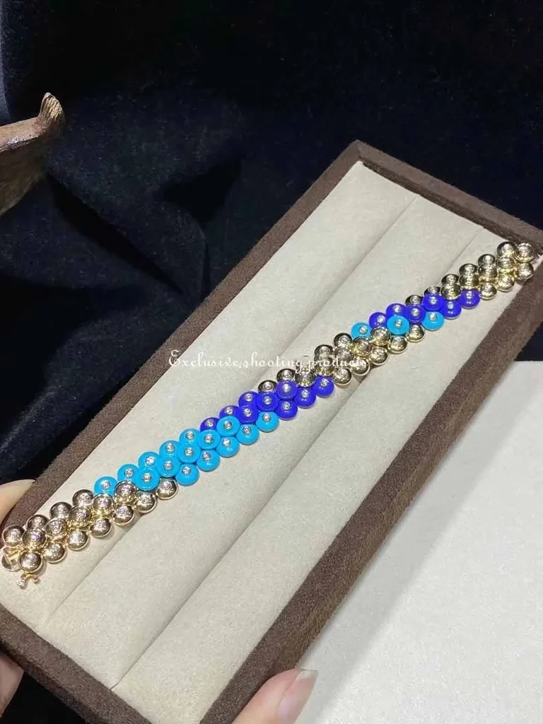 Van Cleef & Arpels VCARP1AL00 Bouton d?or bracelet Yellow gold Diamond Lapis Lazuli Turquoise bracelet 7