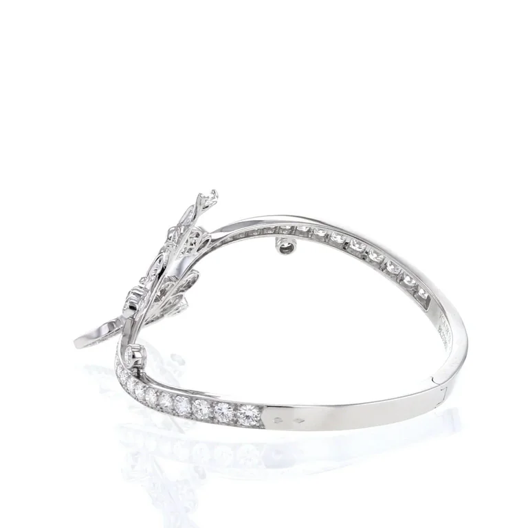 Van Cleef & Arpels Flying Butterfly Hinged Bracelet in white gold and diamonds Bracelet 4