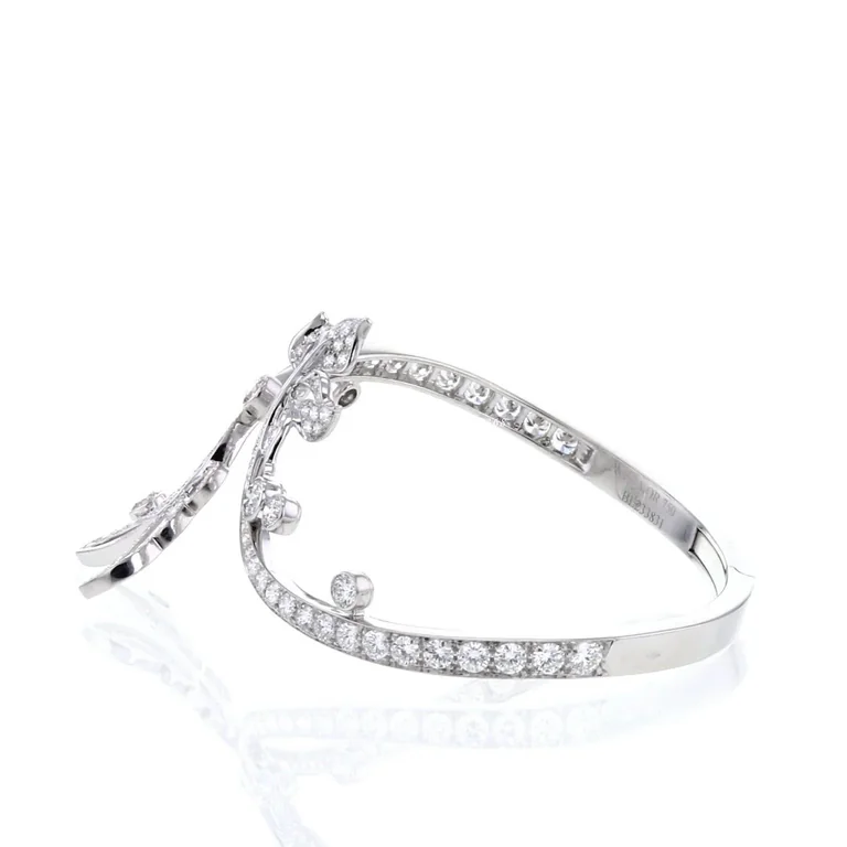 Van Cleef & Arpels Flying Butterfly Hinged Bracelet in white gold and diamonds Bracelet 2