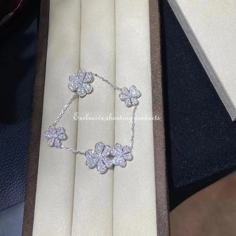 Van Cleef & Arpels VCARP6L700 Frivole bracelet 5 flowers White gold Diamond bracelet 5