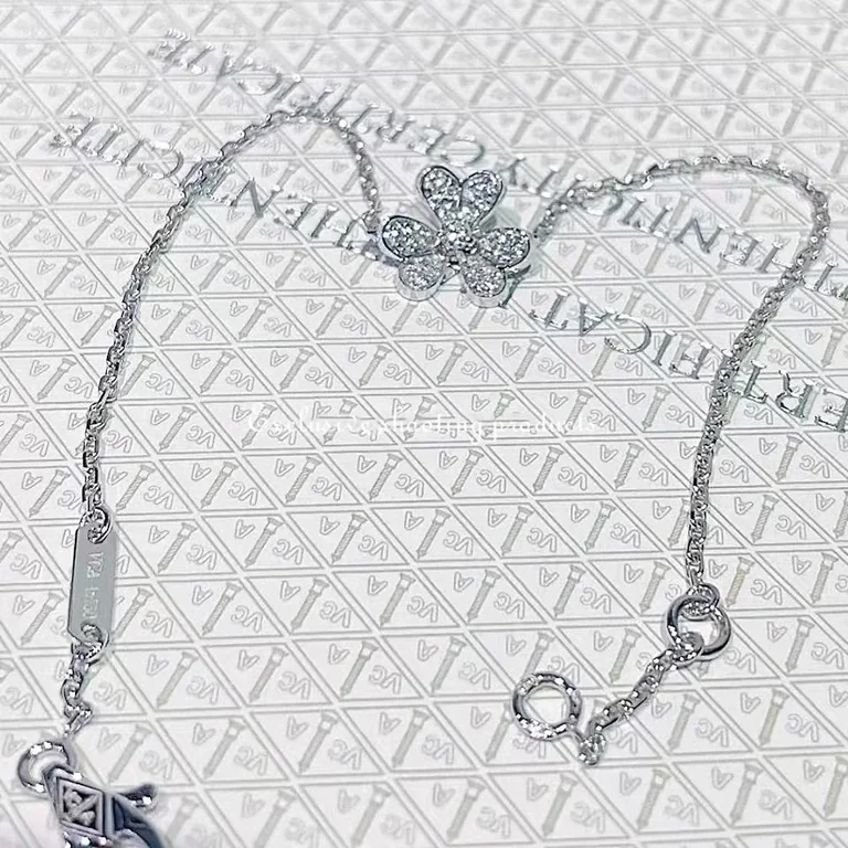 Van Cleef & Arpels VCARP3W200 Frivole bracelet mini model White gold Diamond bracelet 3