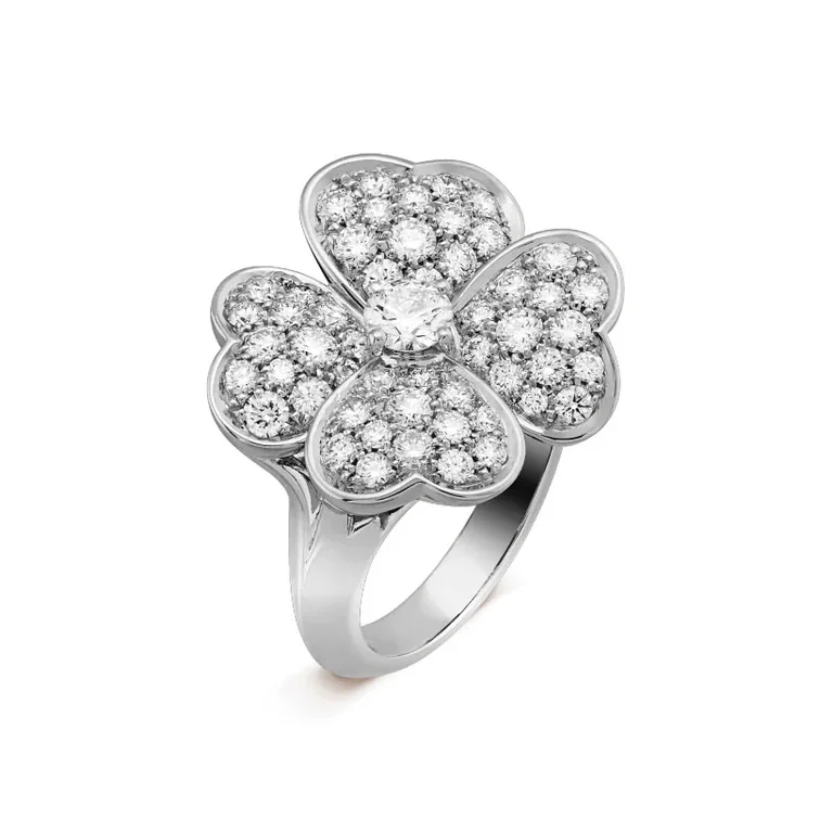Van Cleef & Arpels VCARO4TE00 Cosmos medium model ring White gold Diamond 2
