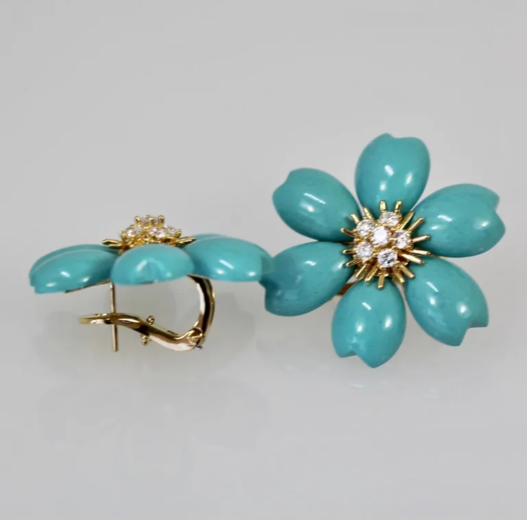 Van Cleef & Arpels VCARA55600 Rose de Noël earrings small model Yellow gold Diamond Turquoise earrings 2