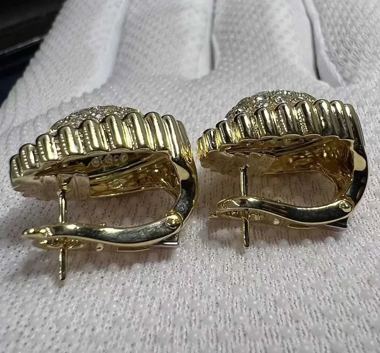 Van Cleef & Arpels VCARP7UW00 Perlée diamonds pavé earrings 18K yellow gold Diamond earrings 2
