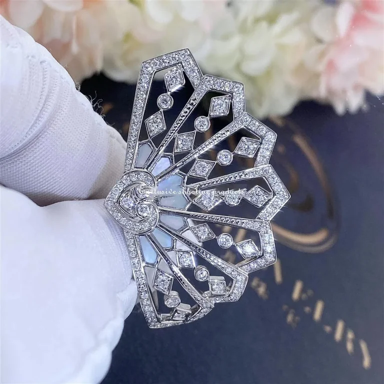 Garrard Fanfare Diamond And Mother Of Pearl Ring In 18ct White Gold 48