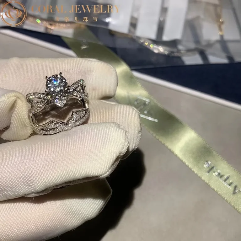 Chaumet Joséphine Amour d?Aigrette Solitaire J84089-083761 0.50CT Platinum diamonds  Combination Rings