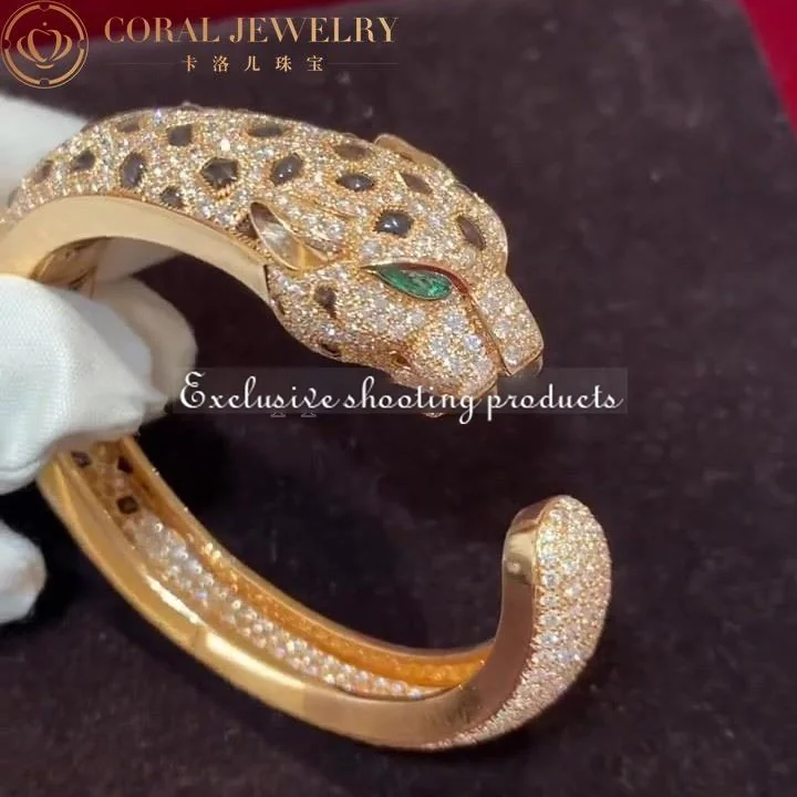 Cartier Panthère De H6013017 Cartier Bracelet 18K Gold Diamond Onyx Emerald 2