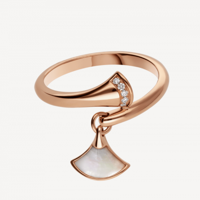 Bulgari Divas? Dream AN857333 ring in Rose gold mother of pearl and diamonds 1