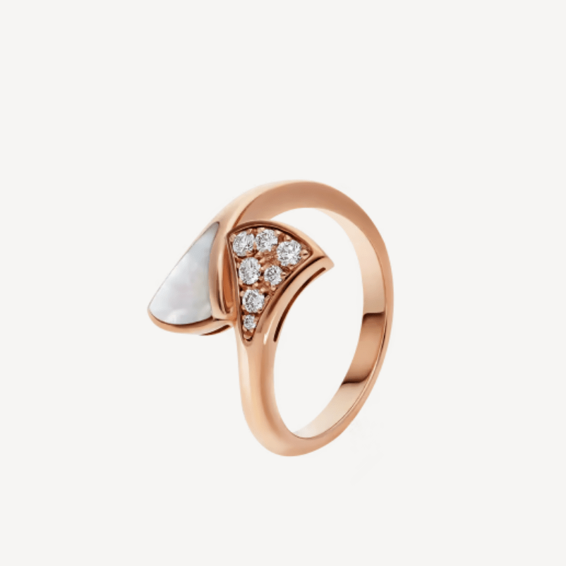 Bulgari Divas? Dream 353800 ring in Rose gold mother of pearl and diamonds 1