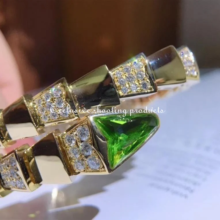Bulgari Serpenti BR856158 Demi Pave Diamond Peridot 18k Yellow Gold Bracelet 4