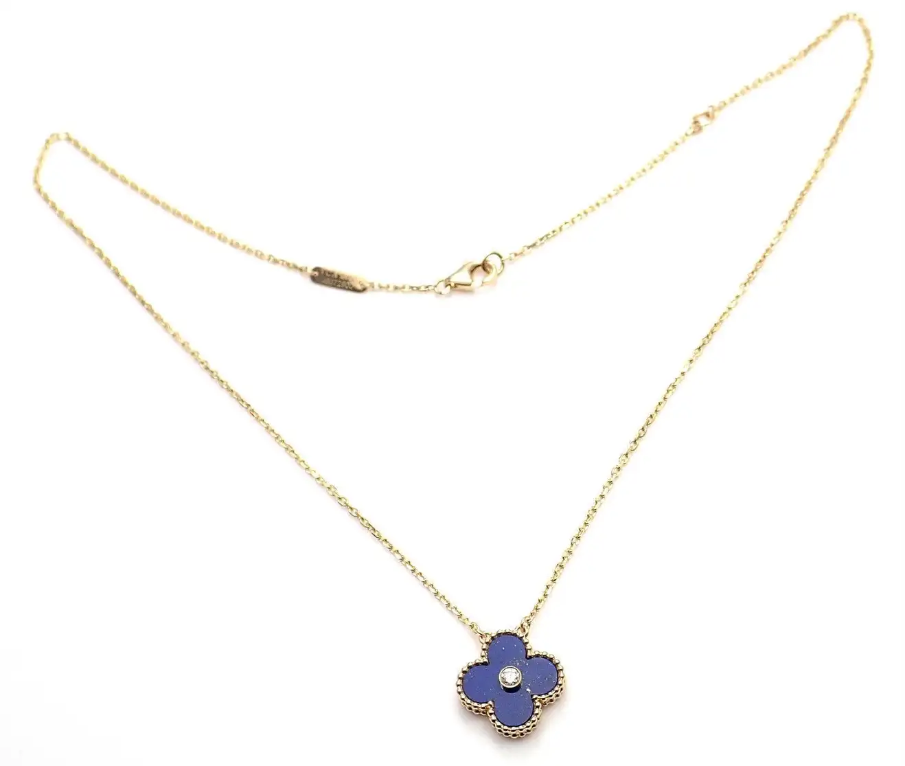 Van Cleef & Arpels Vintage Alhambra 2010 Holiday Necklace Yellow Gold Necklace 7