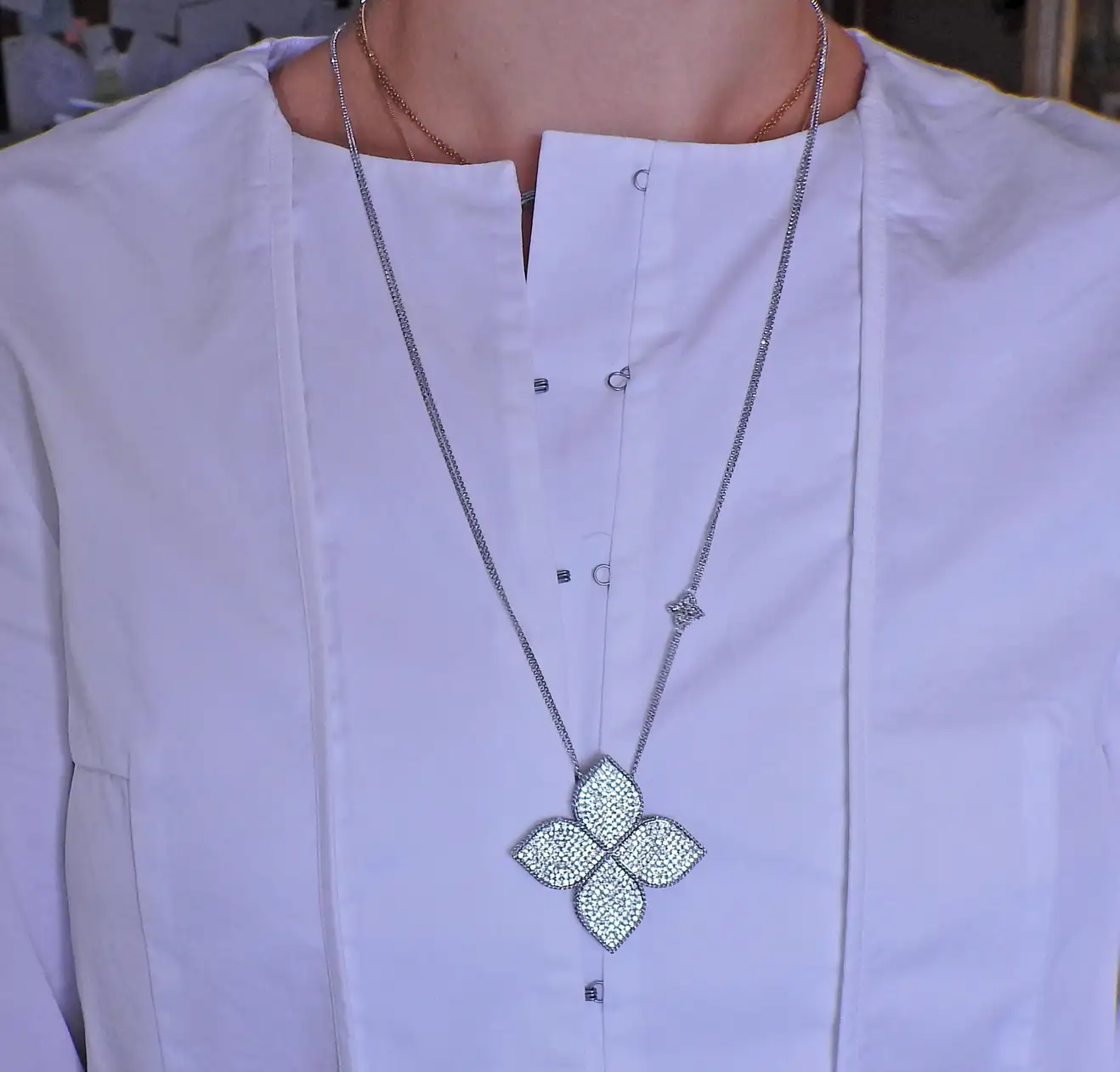 Roberto Coin Princess Flower Diamond Gold Pendant Necklace 12