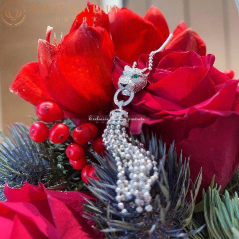 Cartier Panthère de N7424212 Cartier Necklace White Gold Emeralds Onyx 11