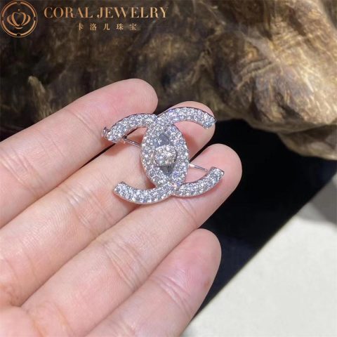 Chanel CC Logo Brooch 18k White Gold Diamonds Brooch 5