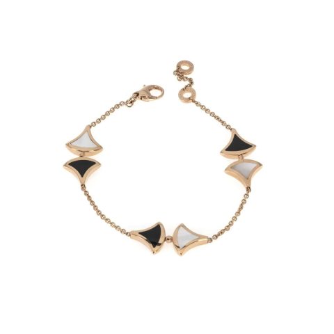 Bulgari BR856995 Divas’ Dream Bracelet Rose Gold Mother Of Pearl And Onyx Bracelet 1
