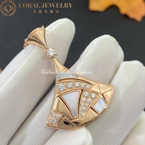 Bulgari Divas’ Dream 350065 Necklace Rose Gold with Mother-of-pearl and Diamonds 7