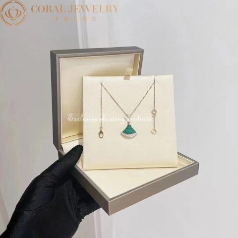 Bulgari Divas’ Dream 358127 Necklace Yellow Gold Malachite and Diamonds 9