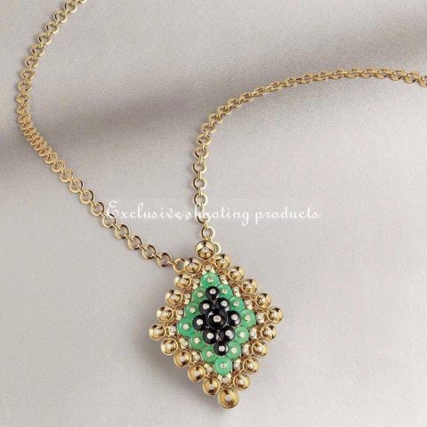 Van Cleef & Arpels VCARO9MU00 Bouton d’or pendant and detachable clip Yellow gold Chrysoprase Diamond Onyx 11