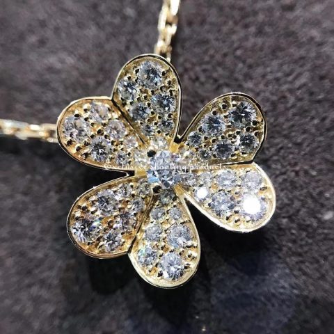 Van Cleef & Arpels VCARP2V100 Frivole pendant small model Yellow gold Diamond Necklace 12