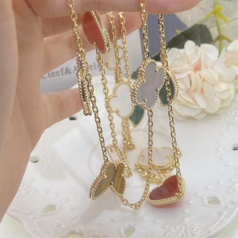 Van Cleef & Arpels VCARD80100 Lucky Alhambra long necklace 12 motifs Yellow gold Carnelian Malachite Mother-of-pearl Tiger Eye 20