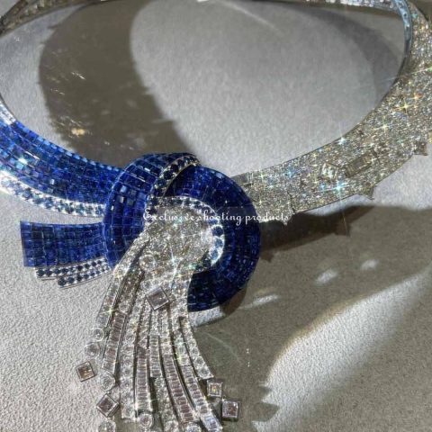 Van Cleef & Arpels pendant Opulent Boucle Cosmique Necklace 6