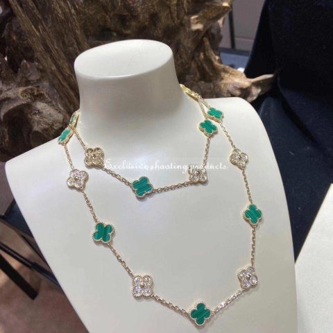 Van Cleef & Arpels VCARO7GP00 Vintage Alhambra long necklace 20 motifs Yellow gold Diamond Malachite necklace 9