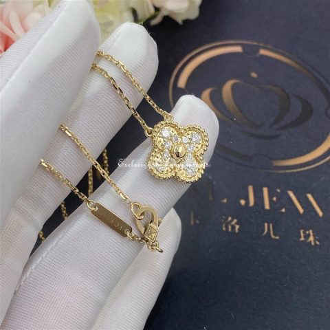 Van Cleef & Arpels VCARA45300 Vintage Alhambra pendant Yellow gold Diamond Necklaces 6